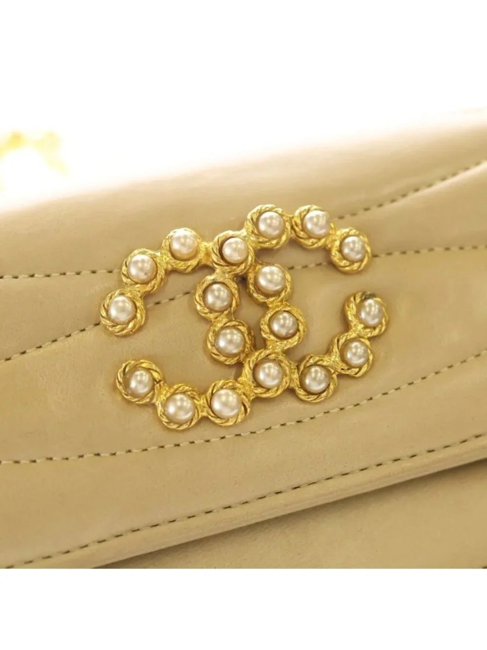 Chanel CC Logo Pearl Vintage Chain Shoulder Bag Beige Leather Gold